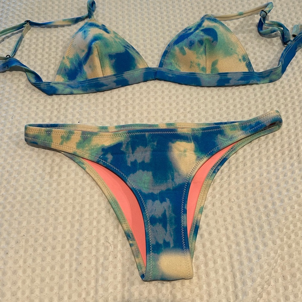 Triangl Swimwear Blue and Pink Bikini Set